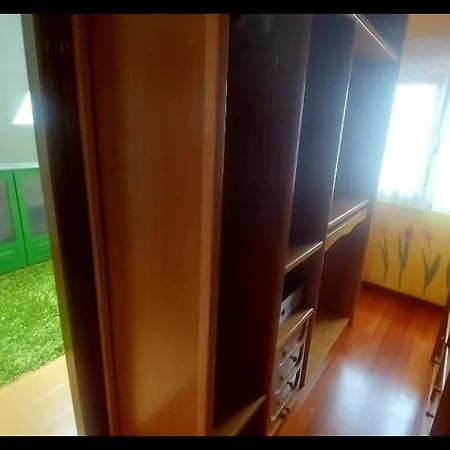 Marte Con Bano Homestay Torrelavega