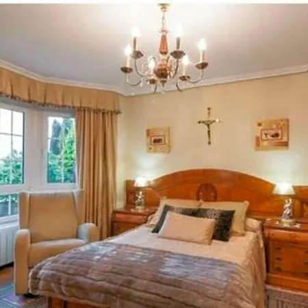 Marte Con Bano Homestay