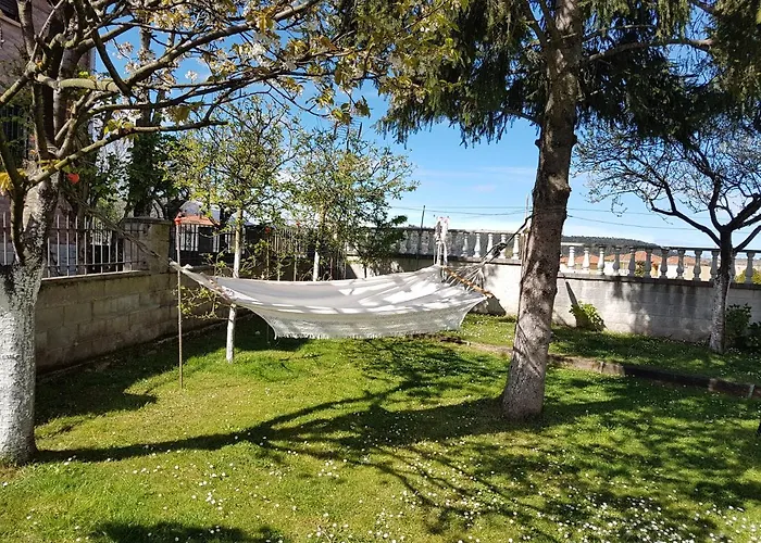 Marte Con Bano Homestay *